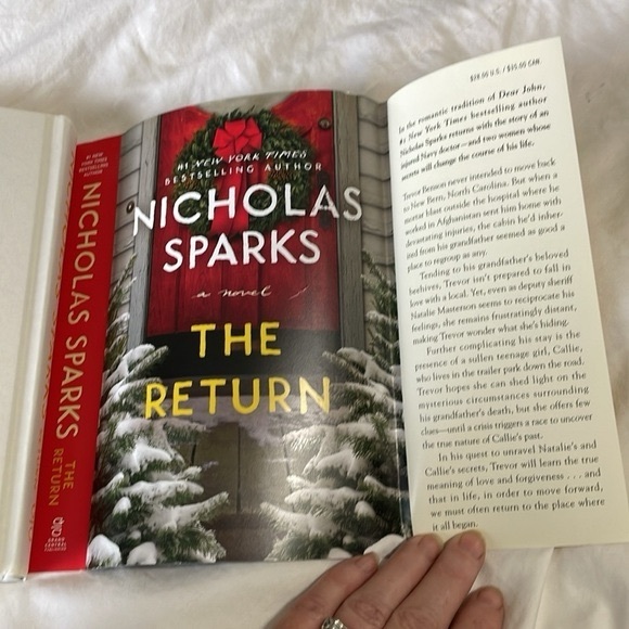 NICHOLAS SPARKS Hard Cover “The Return” a novel New Condition Book - Picture 9 of 9